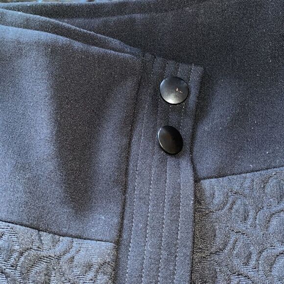 EXCELLENT CONDITION CUTE CABI #926 BLACK WRAPAROUND TEXTURED SWATHE SKIRT SMALL - Picture 11 of 12